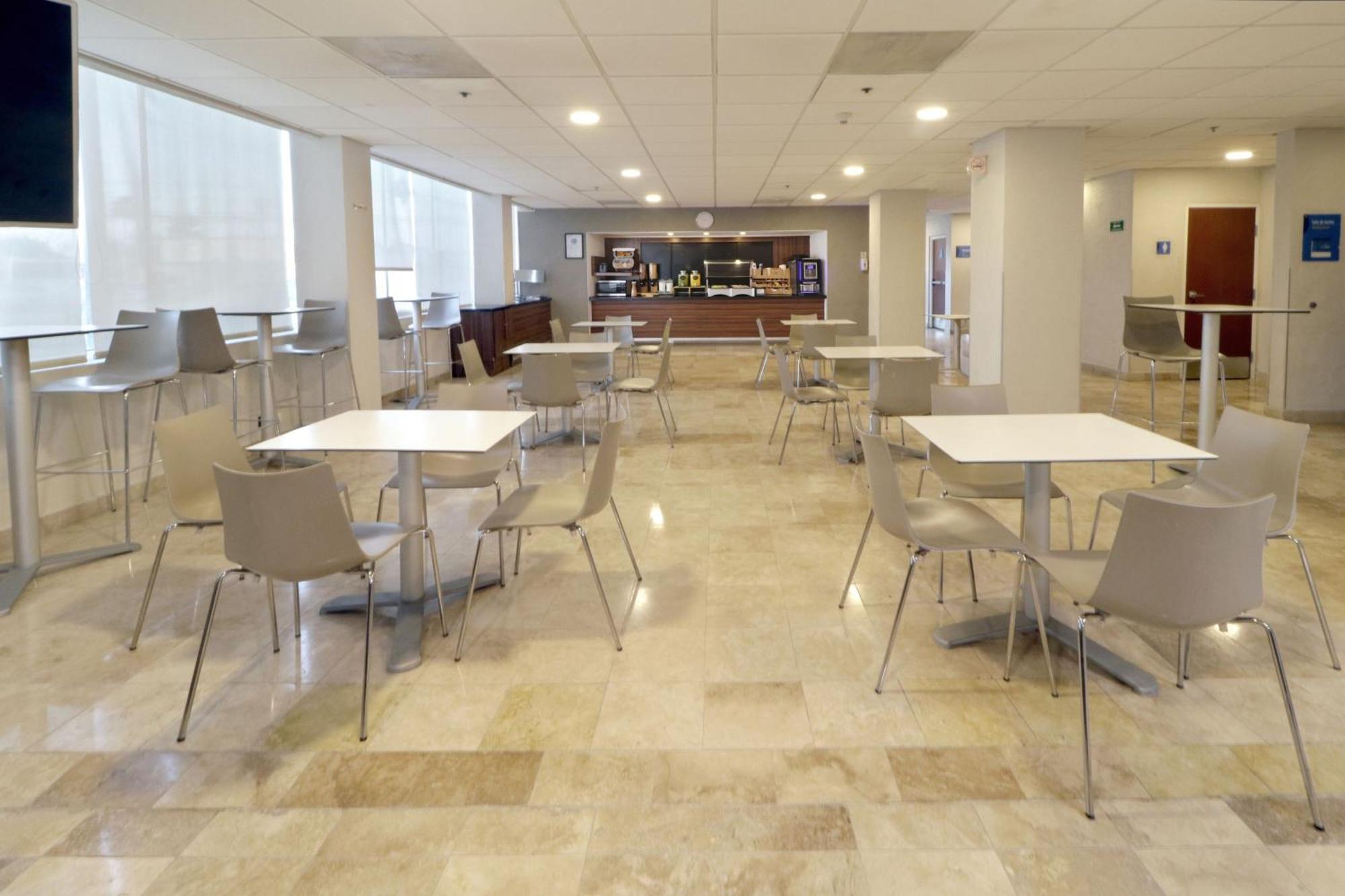 City Express By Marriott Saltillo Sur Exterior foto