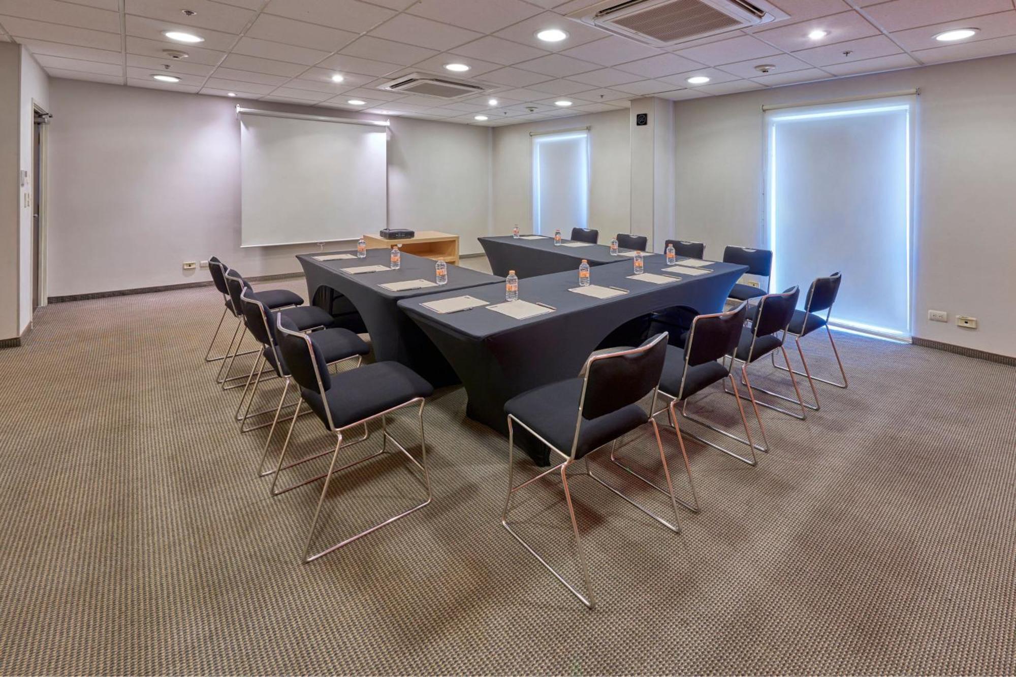 City Express By Marriott Saltillo Sur Exterior foto