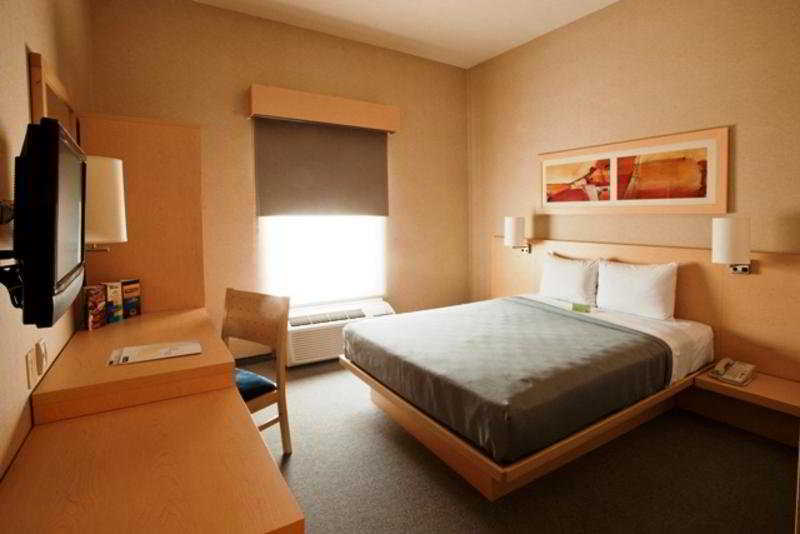 City Express By Marriott Saltillo Sur Exterior foto
